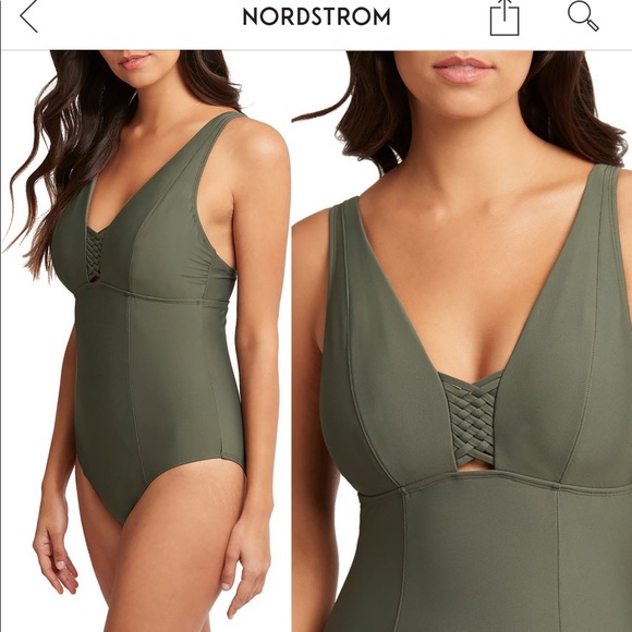 BLACK Sea Level Swim Australia D&DD Cup - 12 - NWT - Picture 3 of 9